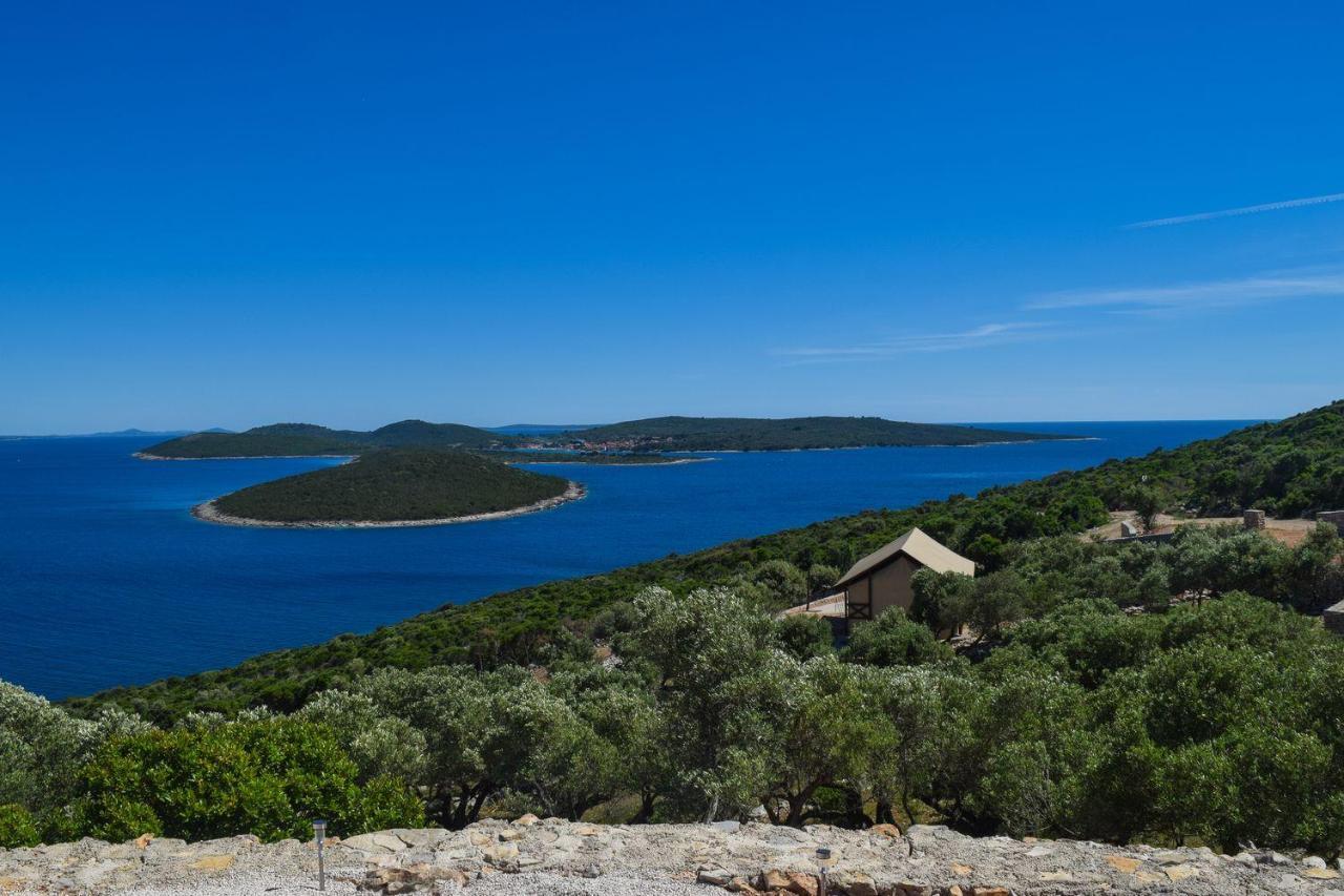 Glamping Tents And Mobile Homes Trasorka Veli Lošinj Buitenkant foto