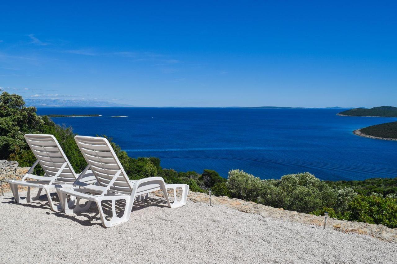Glamping Tents And Mobile Homes Trasorka Veli Lošinj Buitenkant foto