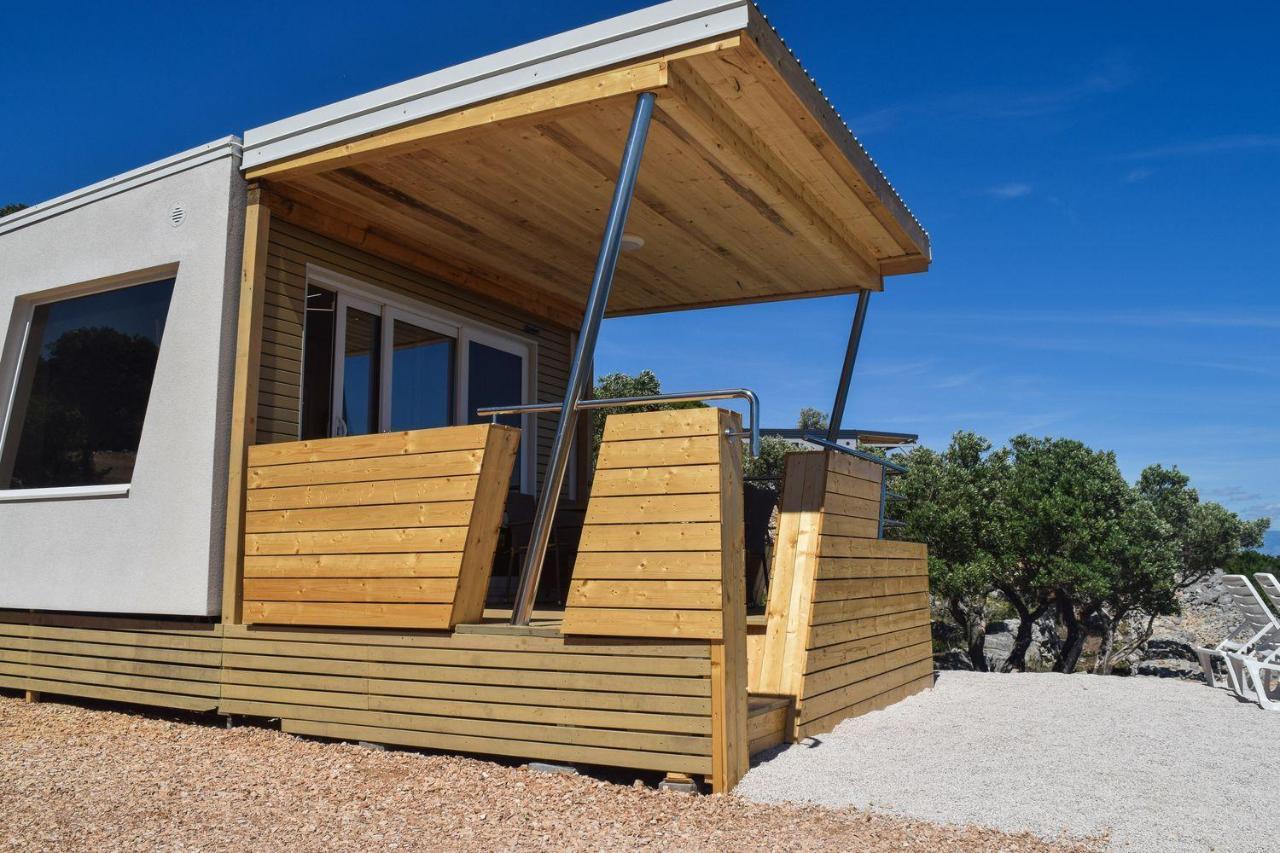Glamping Tents And Mobile Homes Trasorka Veli Lošinj Buitenkant foto